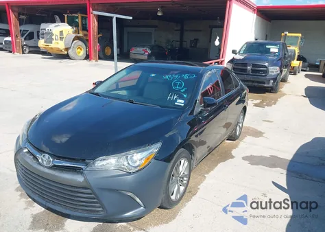 2017 Toyota Camry Se z USA, uszkodzony, nr VIN 4T1BF1FK3HU746450